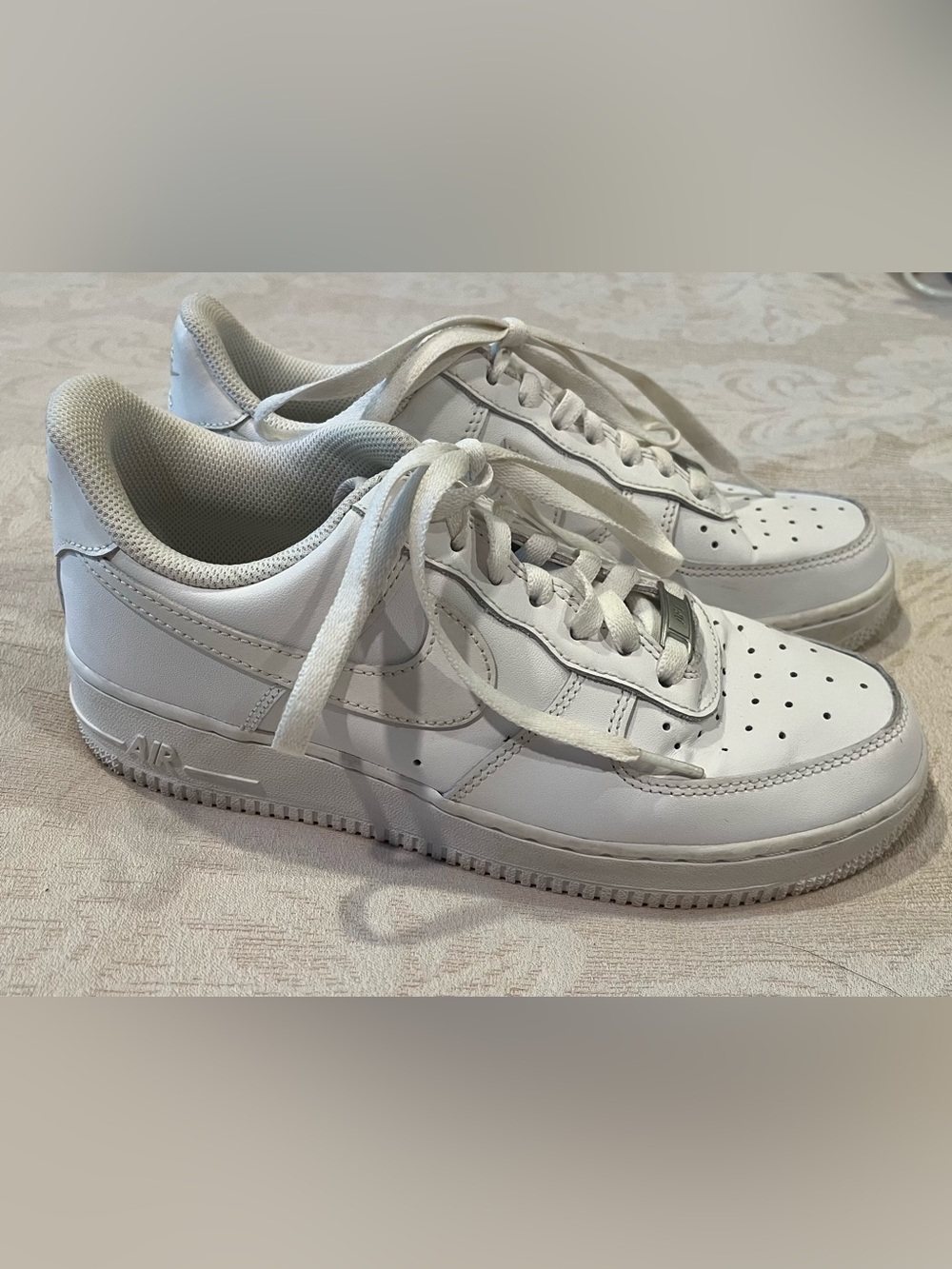 Woman’s Nike Air Force 1 size 8.5